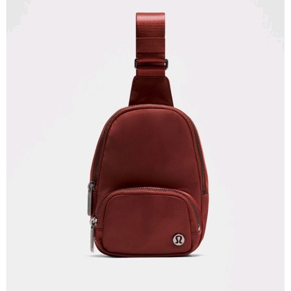 Lululemon Everywhere Sling Bag Small 2L- Rockwood - Picture 1 of 8